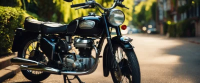 L&rsquo;attraction dangereuse des plaques moto noires : pourquoi les risques surpassent le charme vintage
